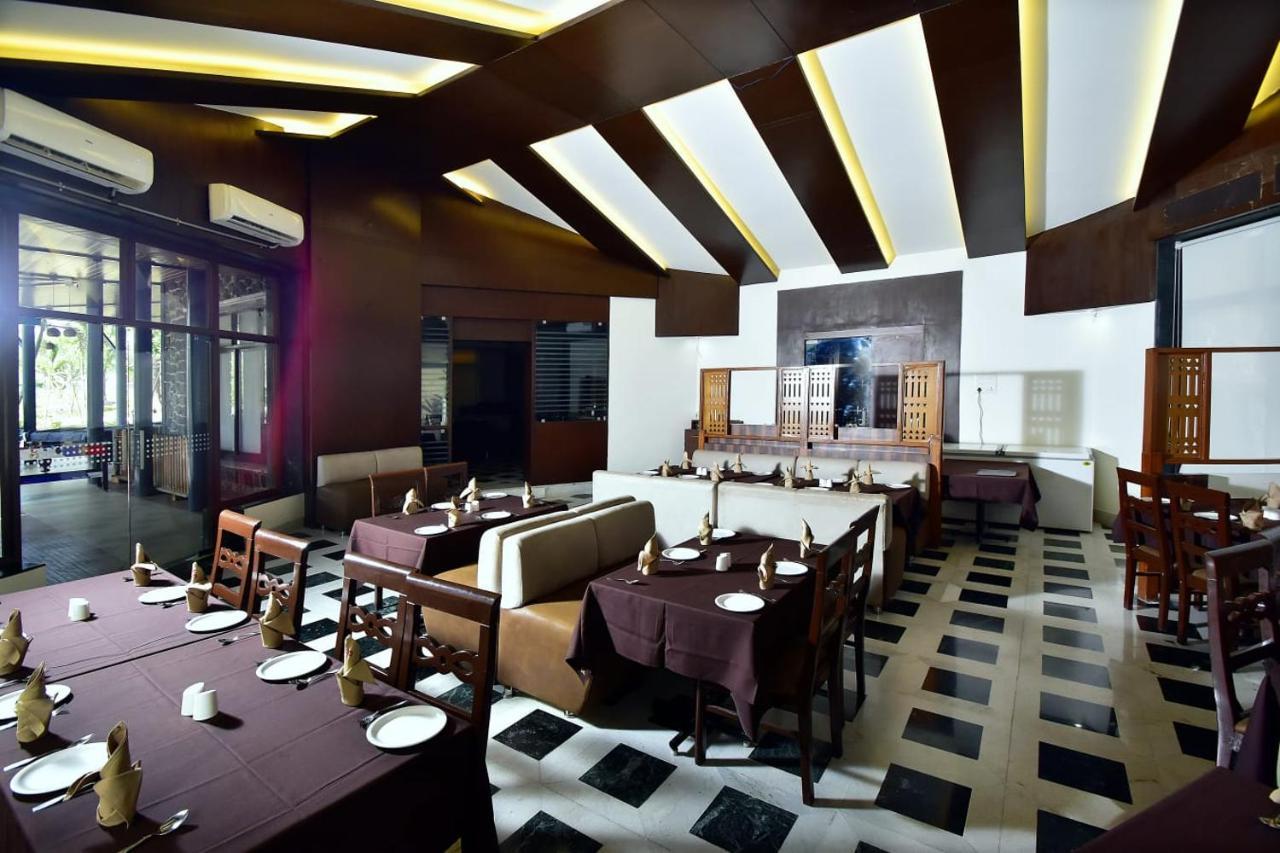 Caves County Resort Malegaon Exterior photo